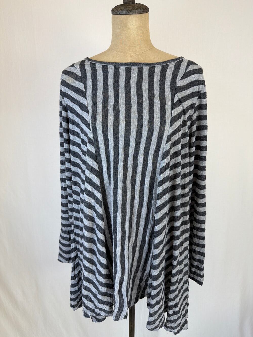 Comfy USA Grey Stripe Asymmetrical Tunic Top XLarge #0533
